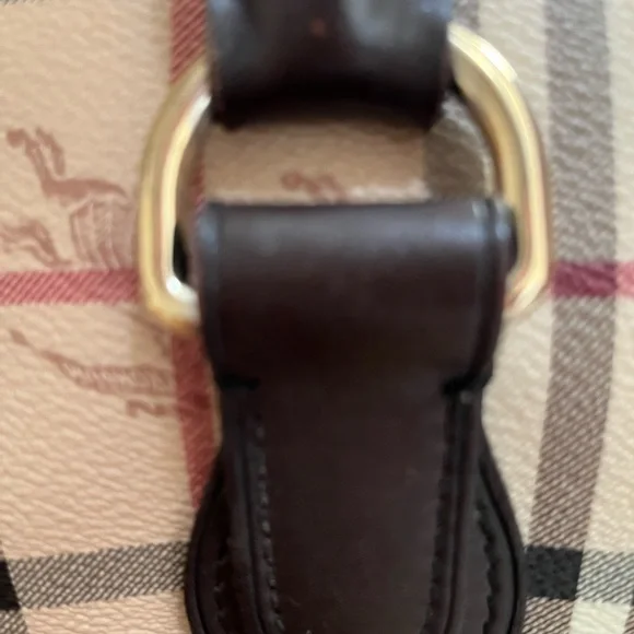 Burberry Boston - Picture 3 of 11